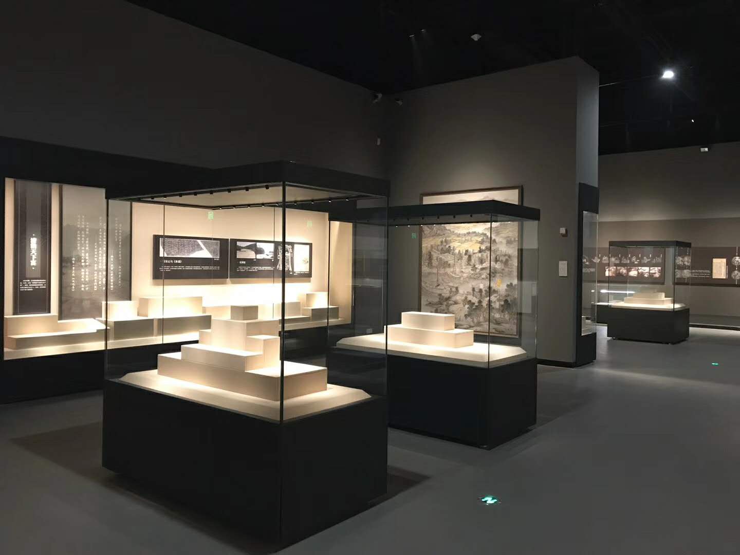 這些步驟幫你做好博物館文物展柜的使用